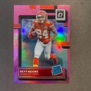 2022 Donruss Optic Football Rated Rookie Pink Parallel Skyy Moore #224 Chiefs 🔥